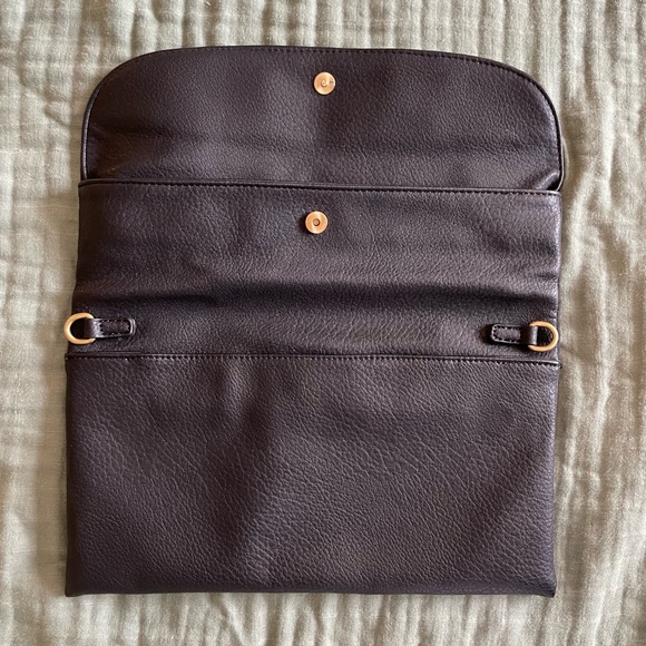 Amberlyn Foldover Clutch - Picture 5 of 6